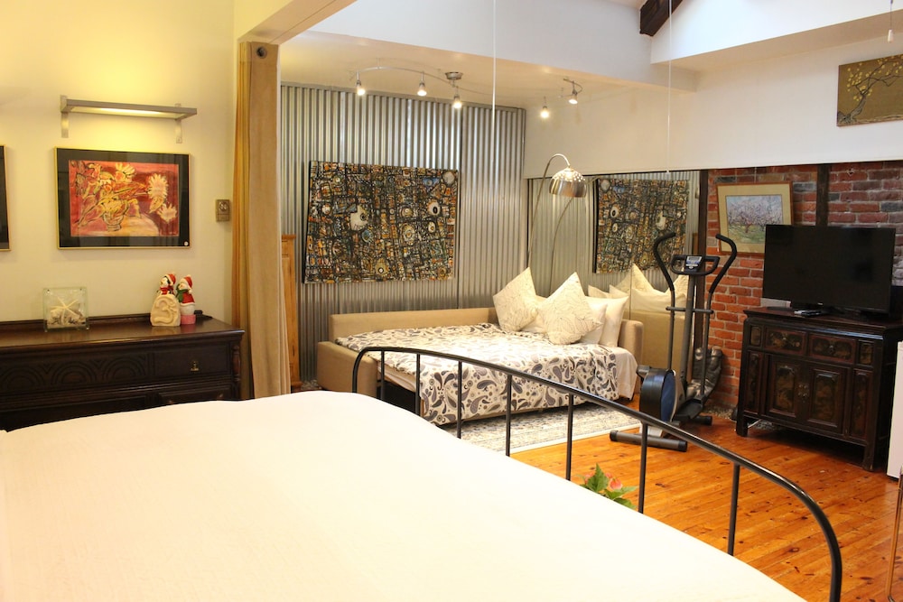 La Loggia Art B&B