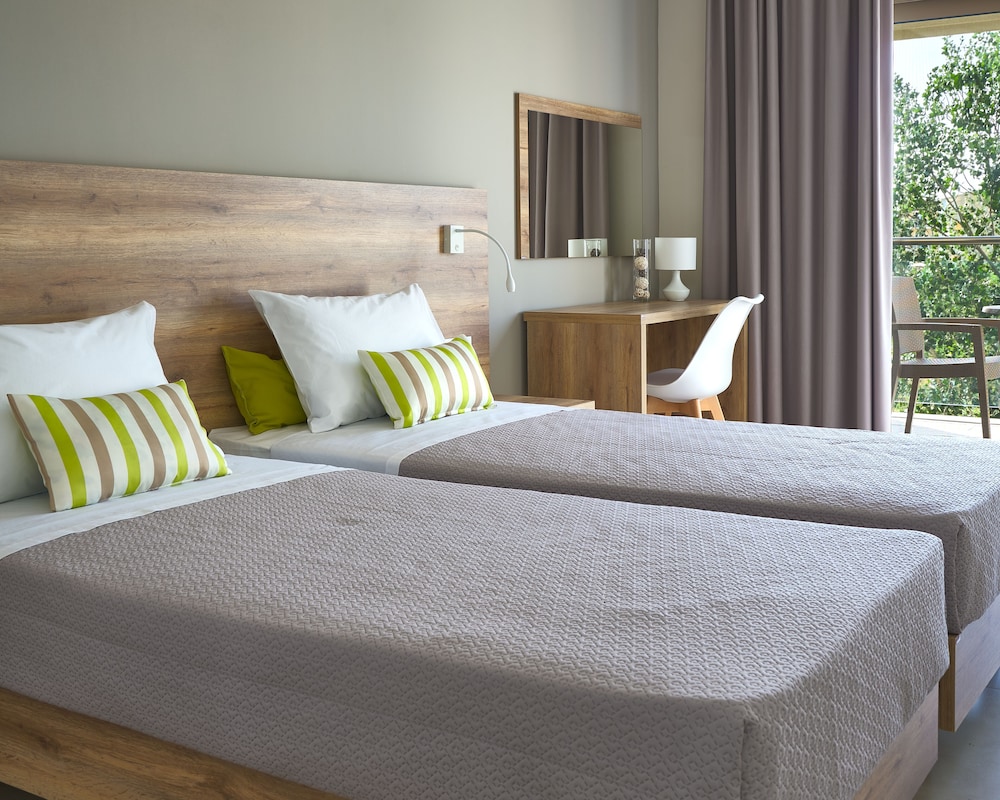 Grapevines Hotel photo 4