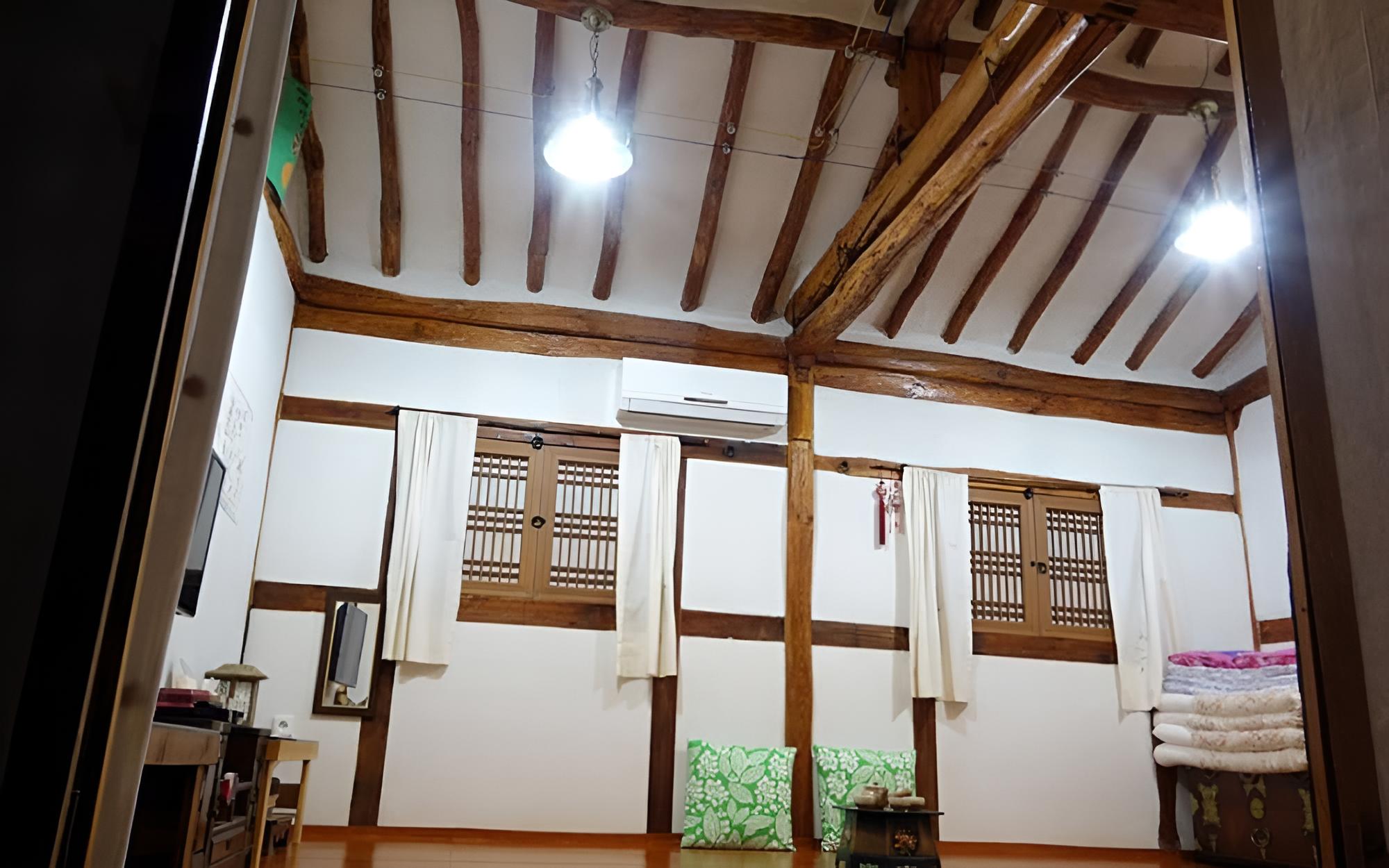 Photo 28