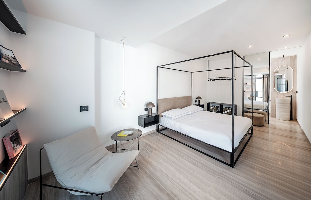 PORTA SUITE