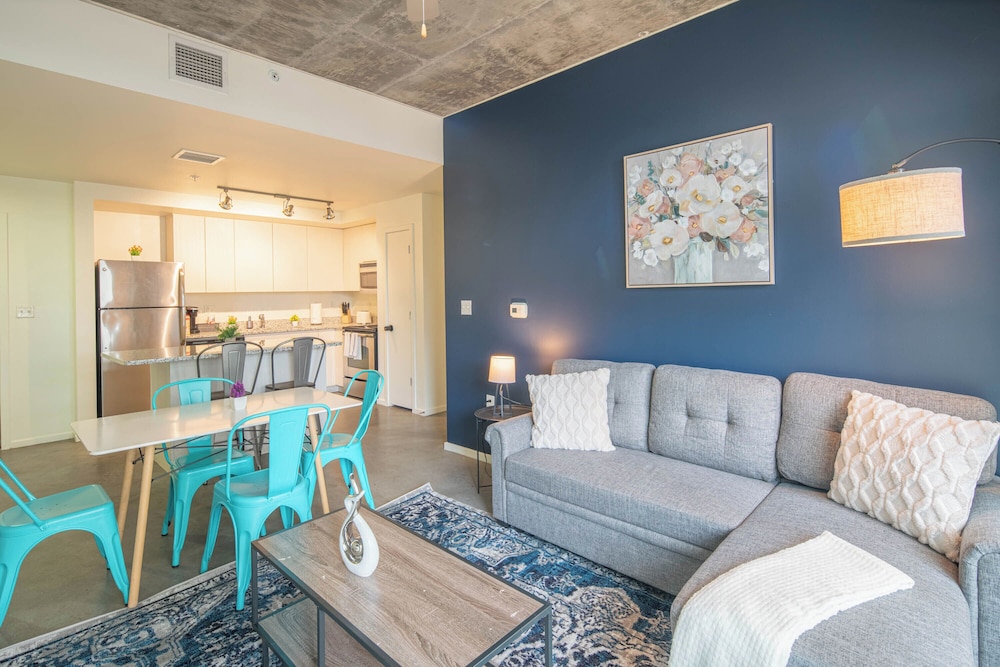 ROVE LIVING/KL - Roosevelt Point