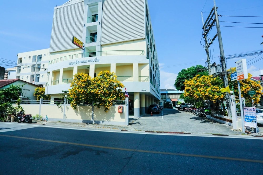 Hotel Central Place Hotel - Image 1