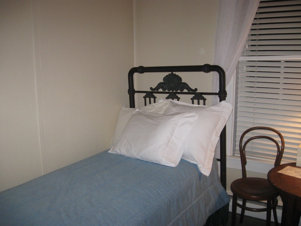 The Forest Queen Hotel - Property Image 6