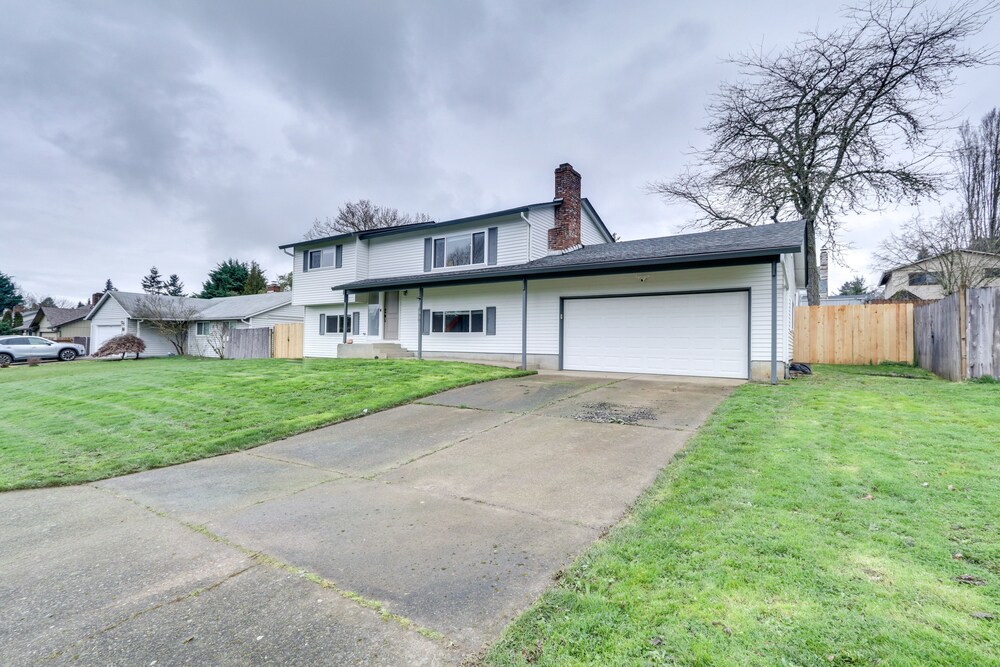 Pet-friendly Vancouver Retreat w/ Home Gym & Grill view 2