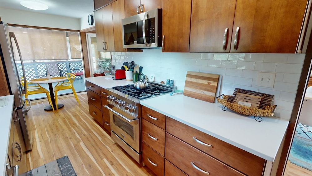 6 7th Street by Tybee Vacation Rentals