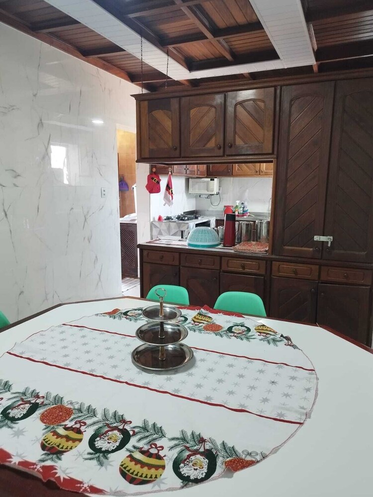 Casa com Piscina 50000 lts Área Gourmet