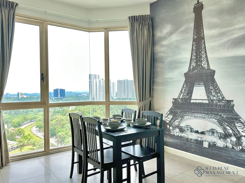 Afiniti Residences Medini by Stayrene