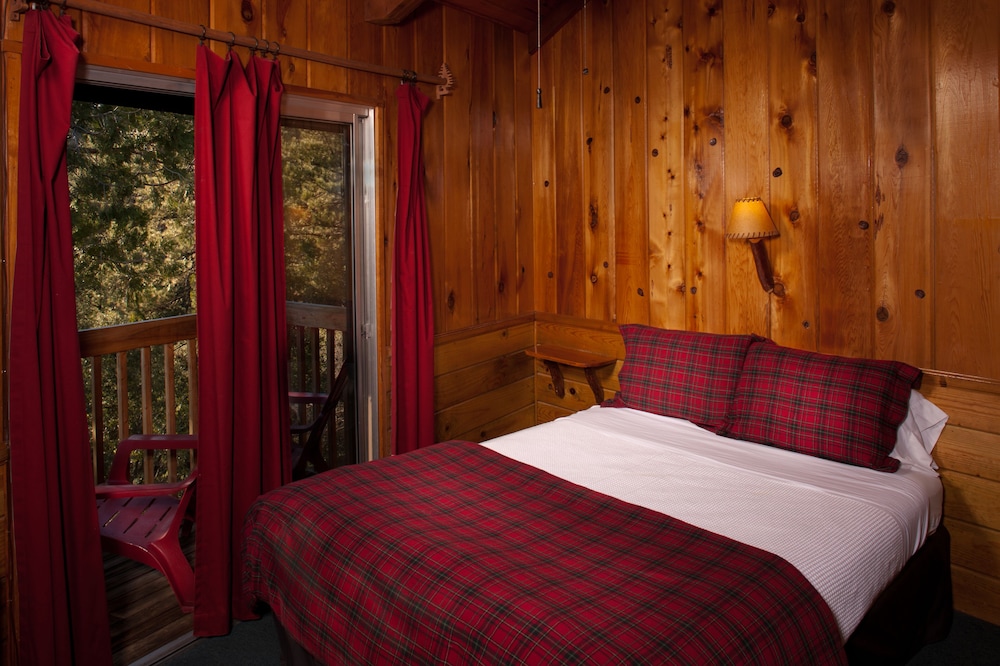Idyllwild Bunkhouse