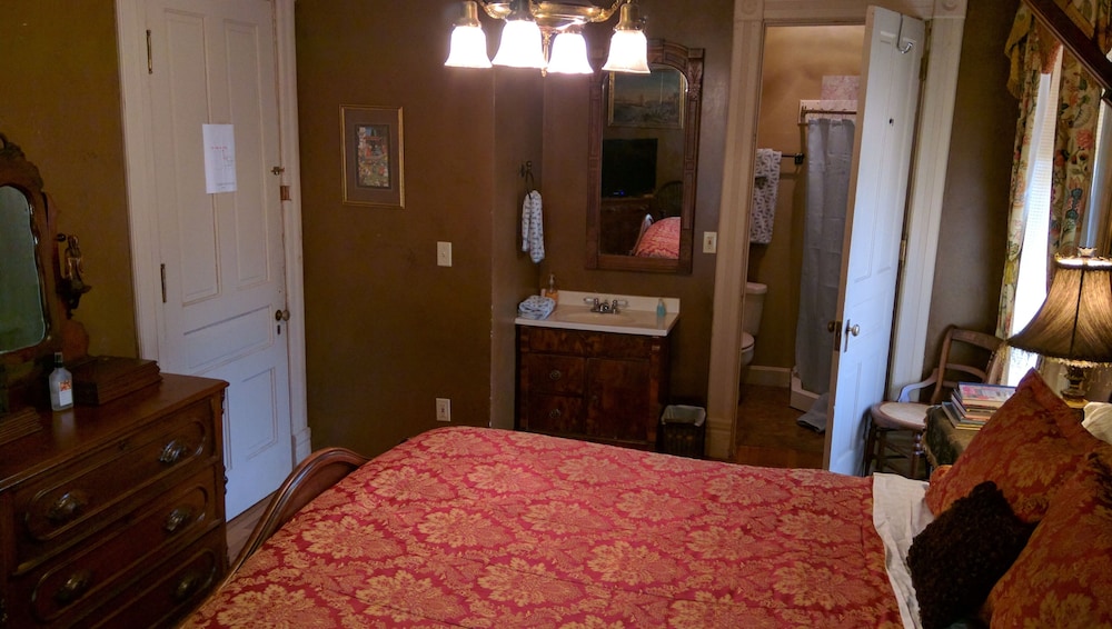 Milwaukee Vacations - Manderley Bed and Breakfast - Property Image 87