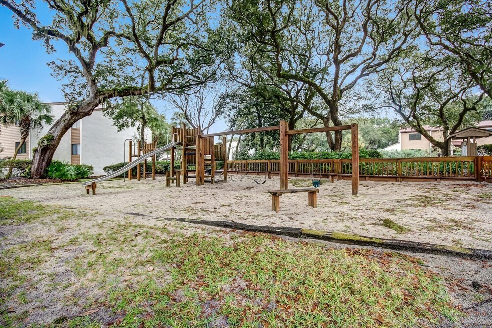 2622 Forest Ridge #c2 3 Bedroom Condo