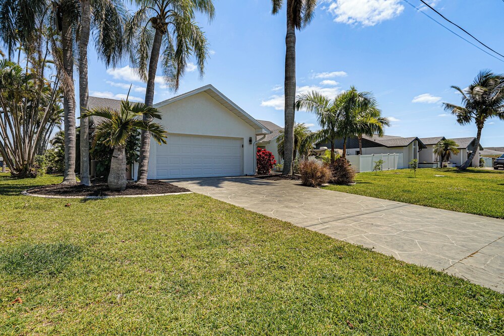 3 Mi to Downtown: Idyllic Home in Cape Coral view 5