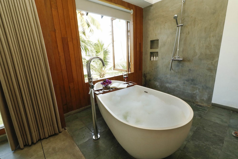 Ubuntu Beach Villas By Reveal