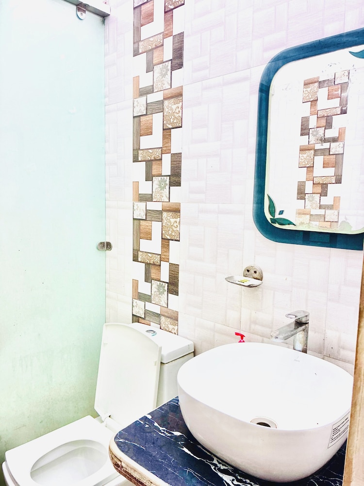 Shivanya guest house