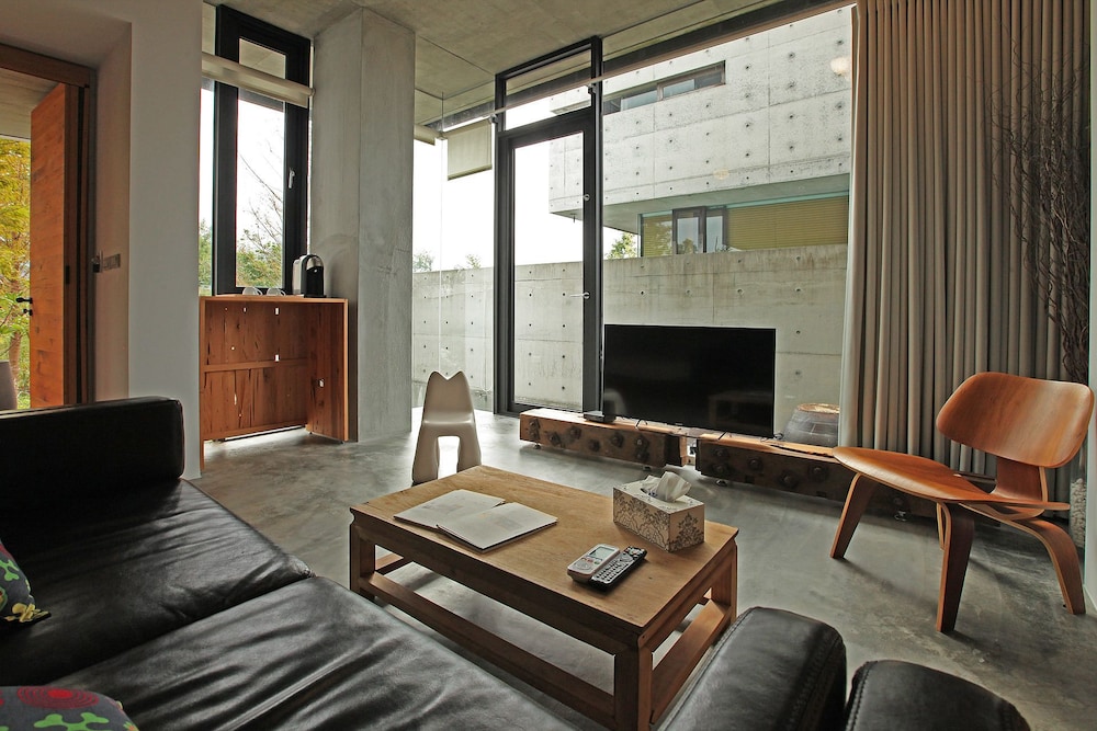 Juststay