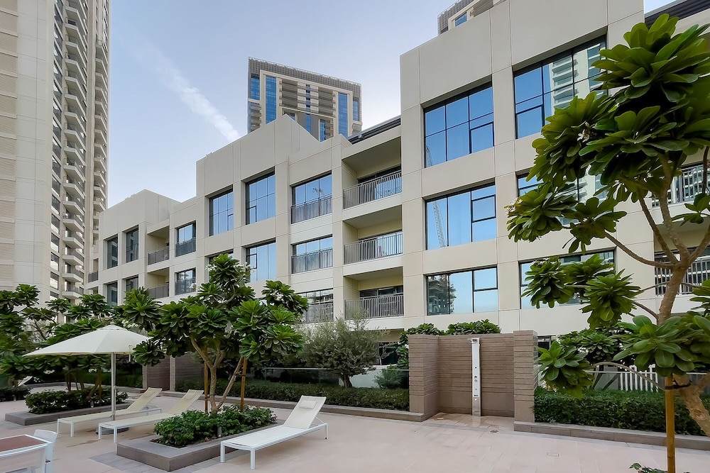 Wonderful Apartments in Icon Bay