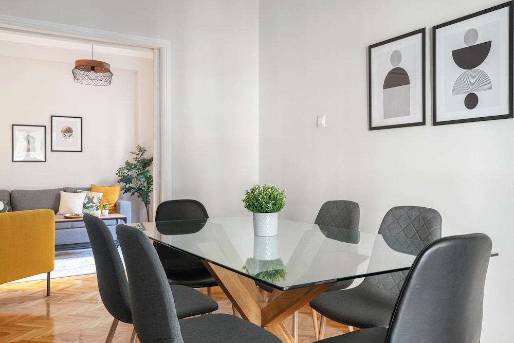 Dew 1-Bedroom Apartment in Athens