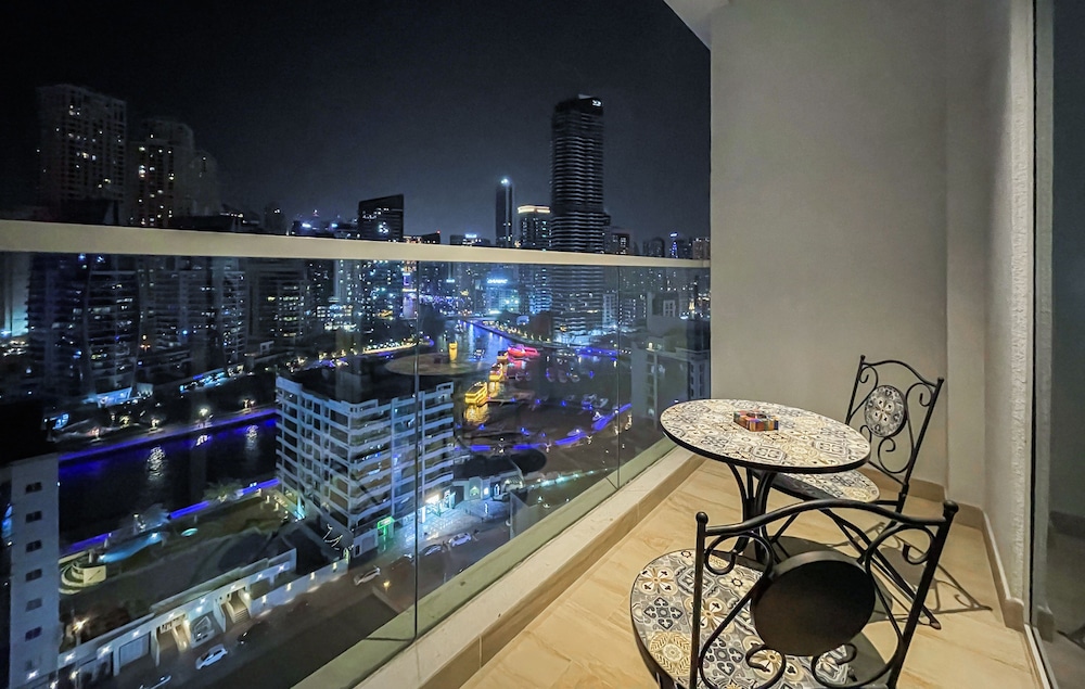 ST-Studio 1 - 1504 by bnbme homes