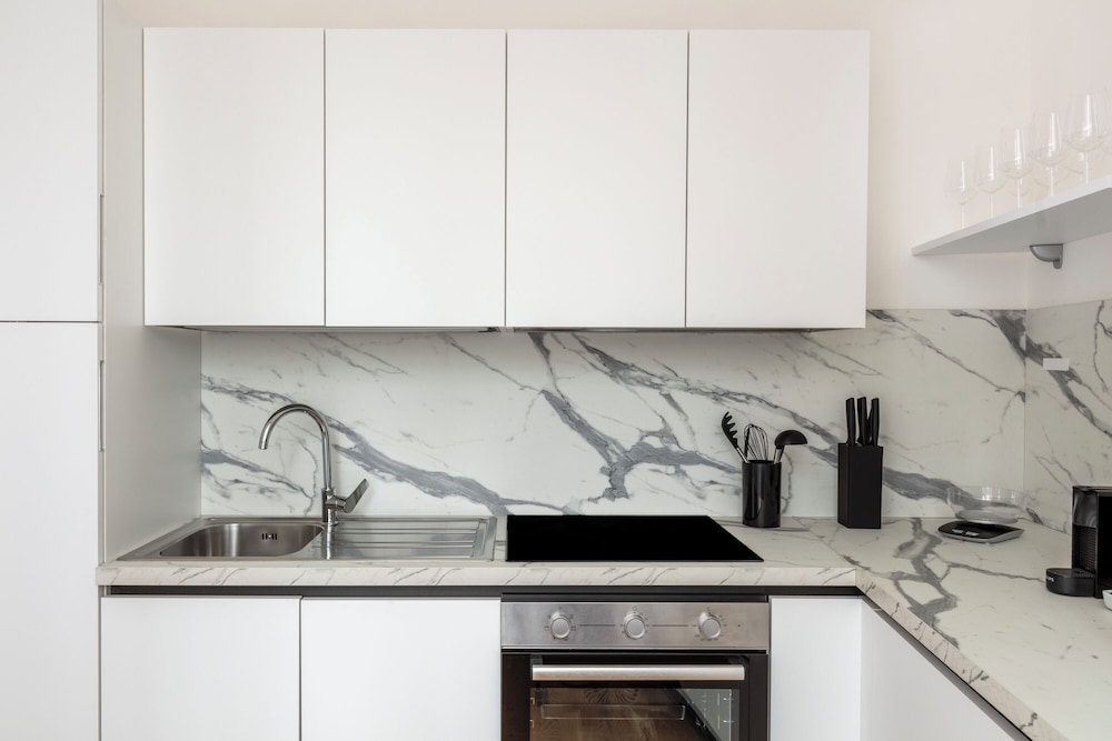 SJR Luxury Apartment Trevi Fountain