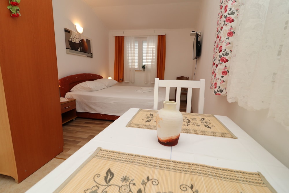Apartments Sergej view 4