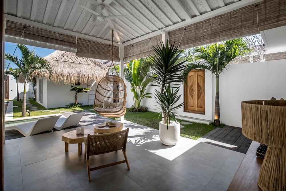 Villa Makena by Alfred in Bali - Stunning Tropical 6BD Villa Near the Beach