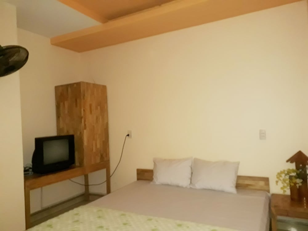 Nam Phong Hotel Ham Yen view 3