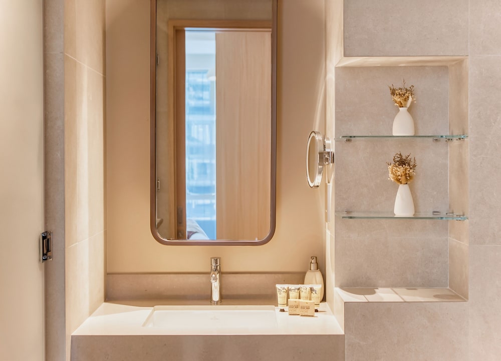 PVH - Magnificent 2BR - Vida Dubai Mall