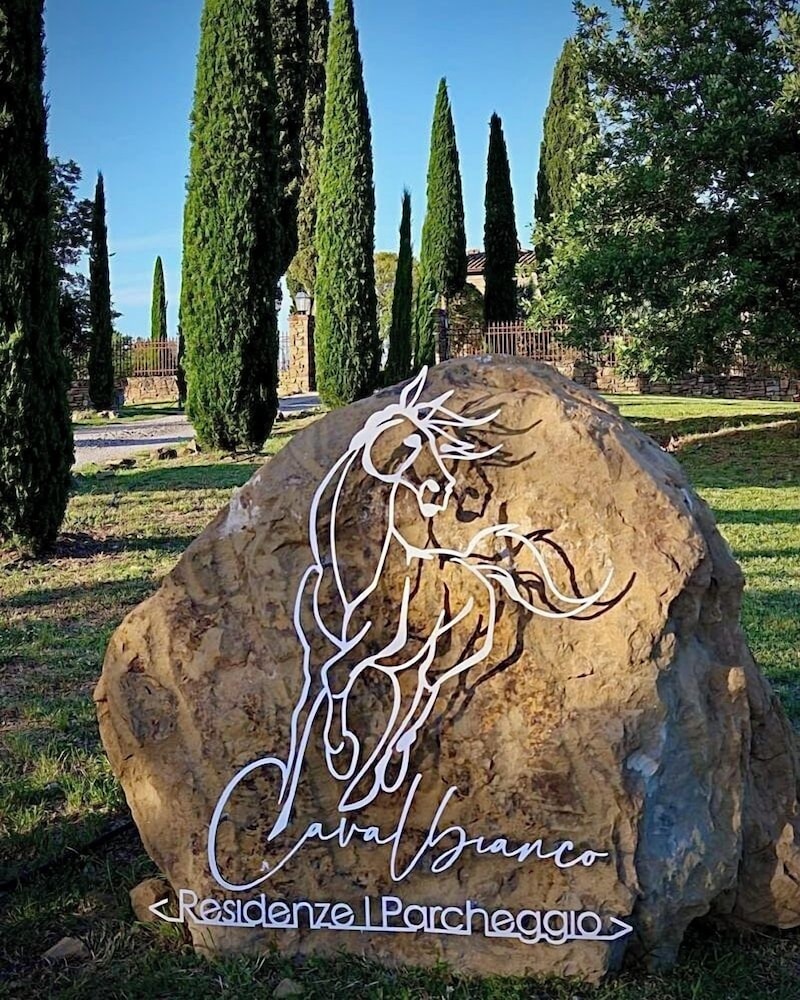 Podere Cavalbianco
