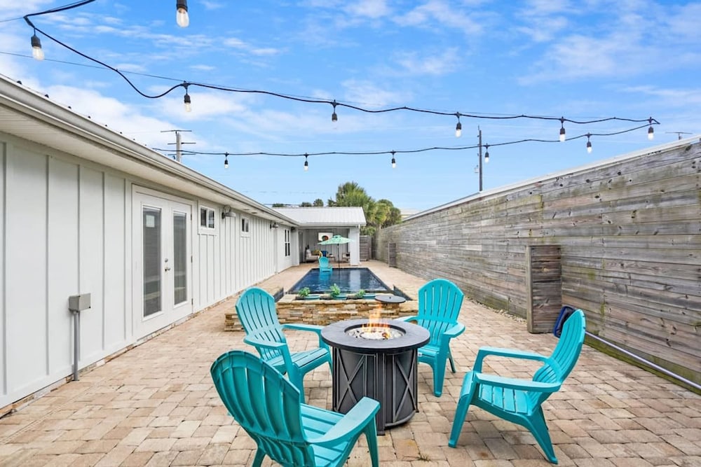 100 Steps to Beach Pool Hot Tub BBQ Playground