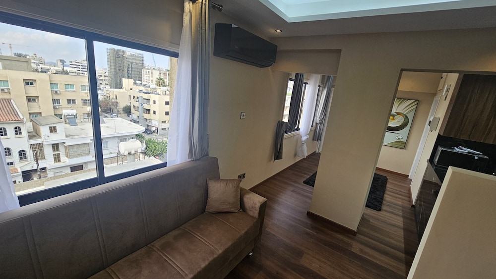 38 LCA - Stay Van Gogh Apartment