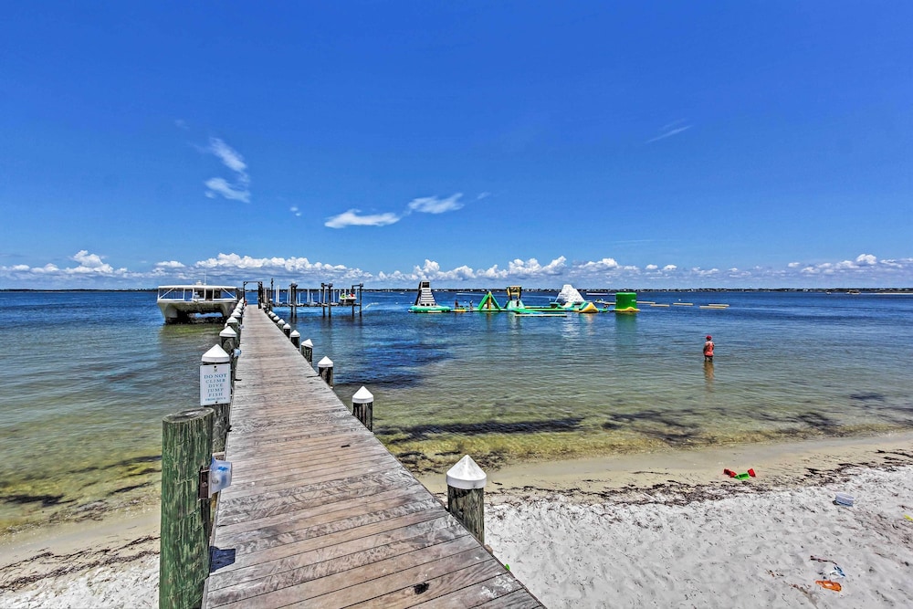 Pensacola Beach Retreat w/ Direct Beach Access!