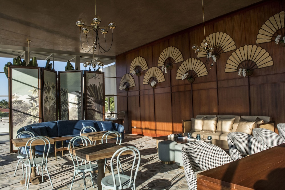 VH Atmosphere - Adults Only - Property Image 6