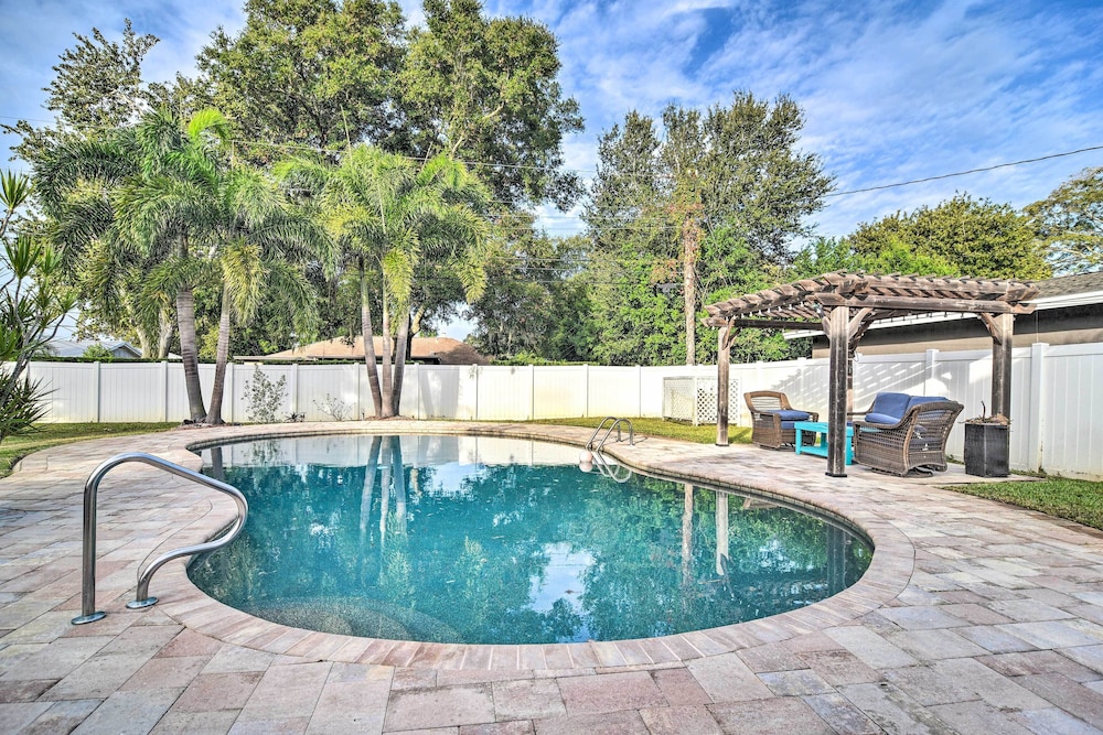 Seminole House < 1 Mile to Indian Rocks Beach!