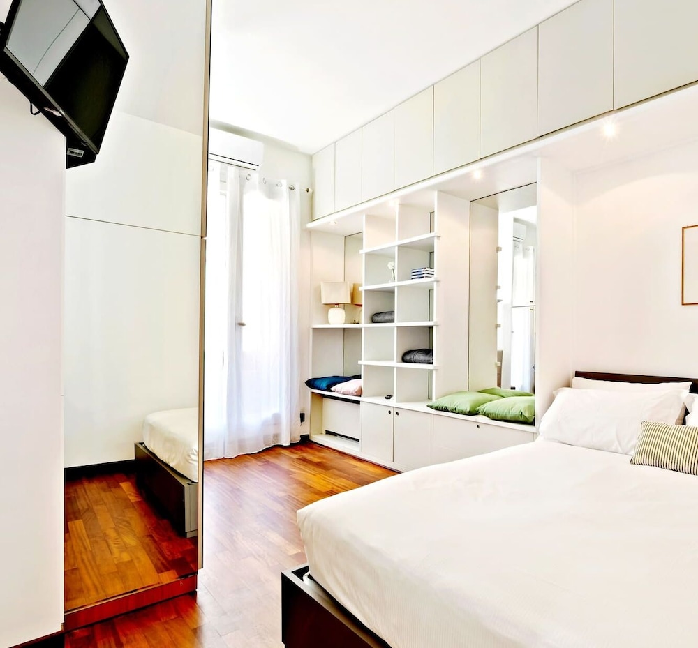 Modern Split Level Apartment