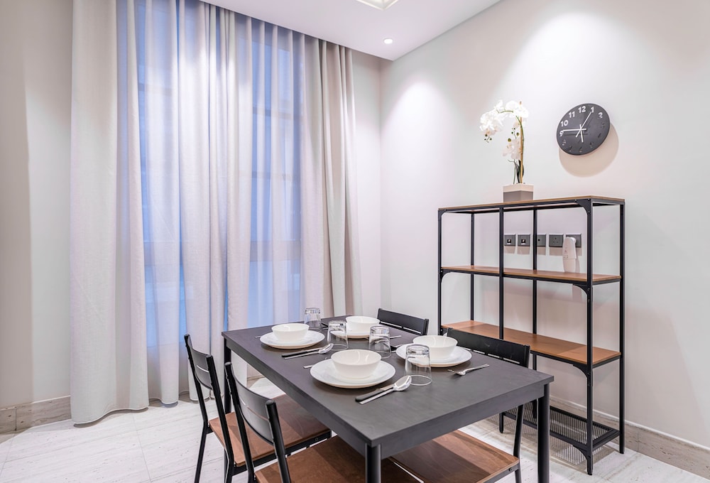 Mabaat - Al Malqa 3BR Apt - 533