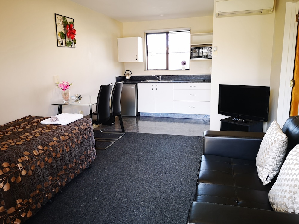 Aston Court Motel Blenheim