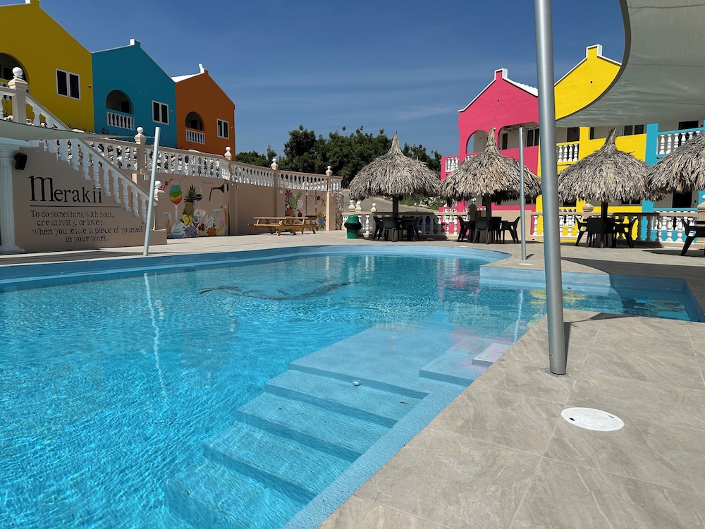 MERAKII SEAVIEW ESCAPE CURACAO