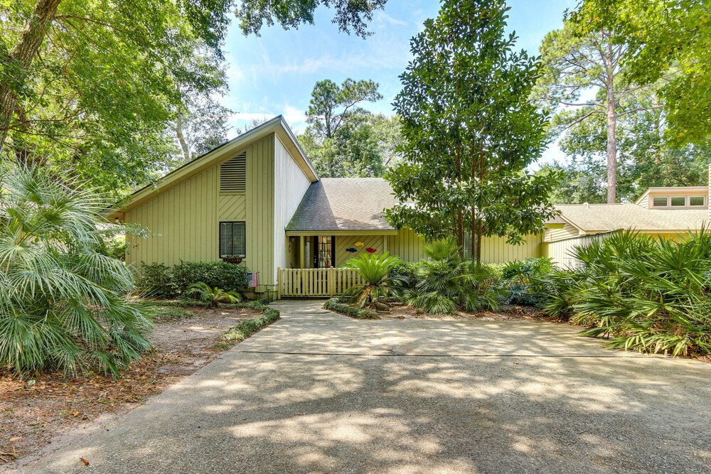 2 Mi to Beach: Hilton Head Home w/ Furnished Deck view 3