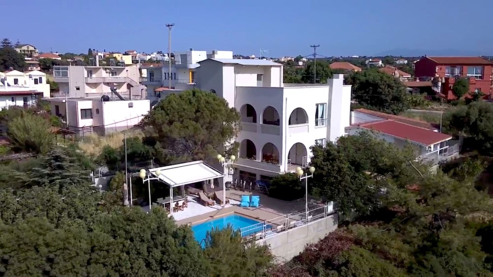 Chrysiida Luxury Suites
