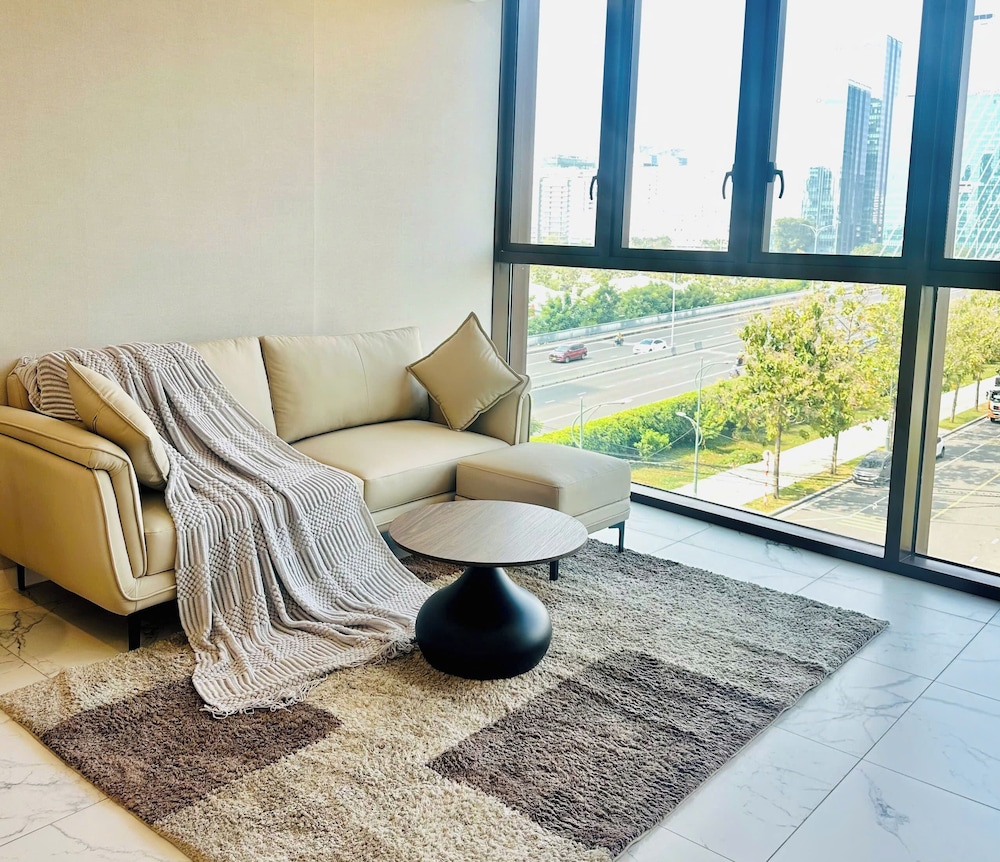 Metropole The Crest Thu Thiem Apartment