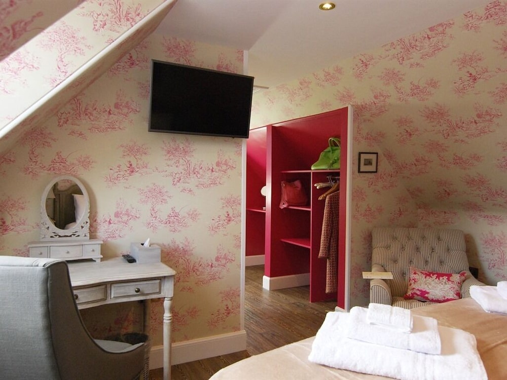 Meikleour Arms Hotel and Restaurant