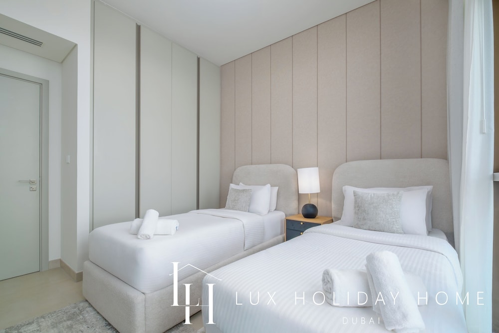 LUX The Creek Residence Suite