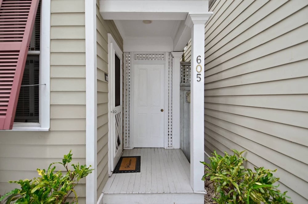 Amelia Home by Avantstay In Historic Old Town w/ Pool