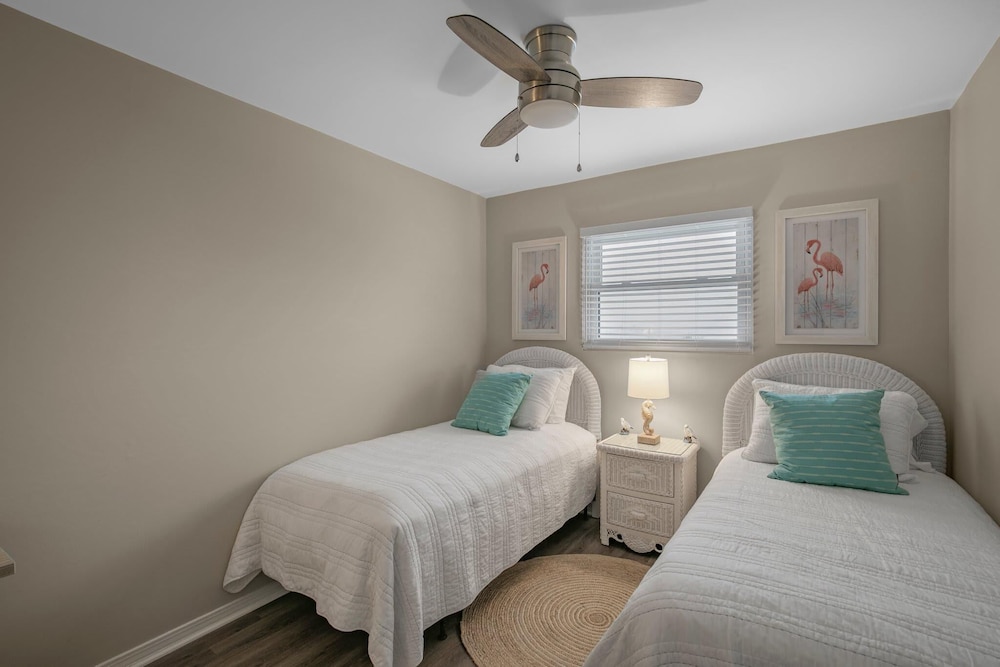 The Cove 205b