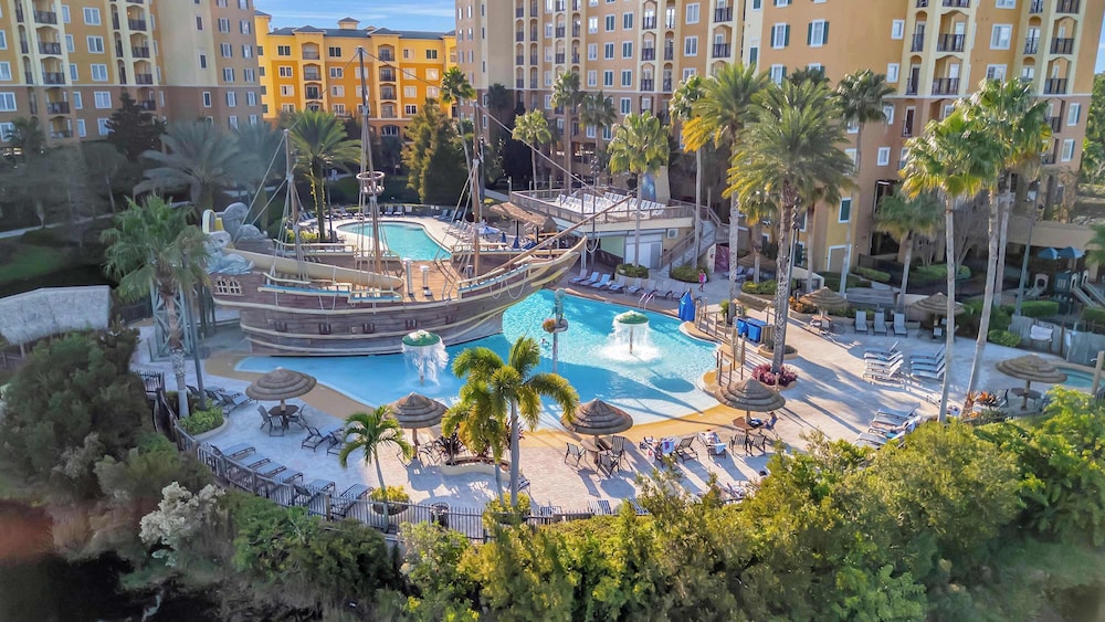 2BR Fireworks View With Pool Spa 5 Minutes to Disney