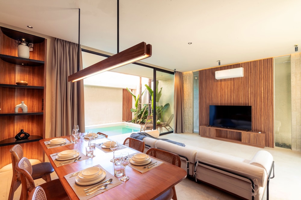Saamu Private Luxury 3BR Villa with Pool
