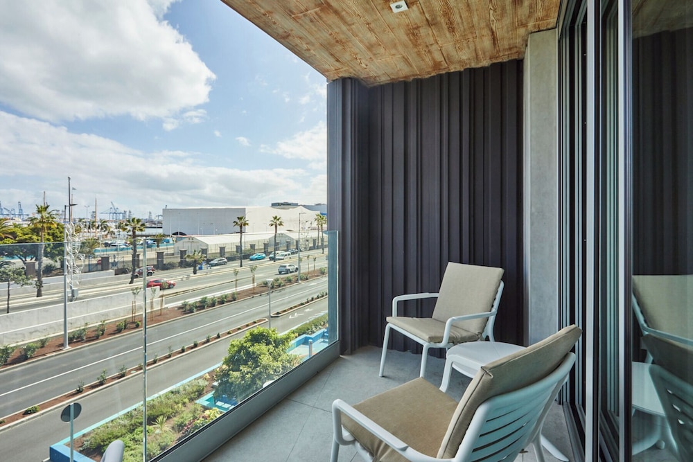 Silken Atlantis Suite – Holiday Homes