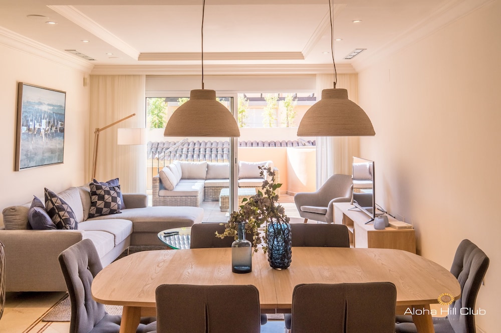 Marbella Vacations - Aloha Hill Club Golf  Spa Apartments - Property Image 10