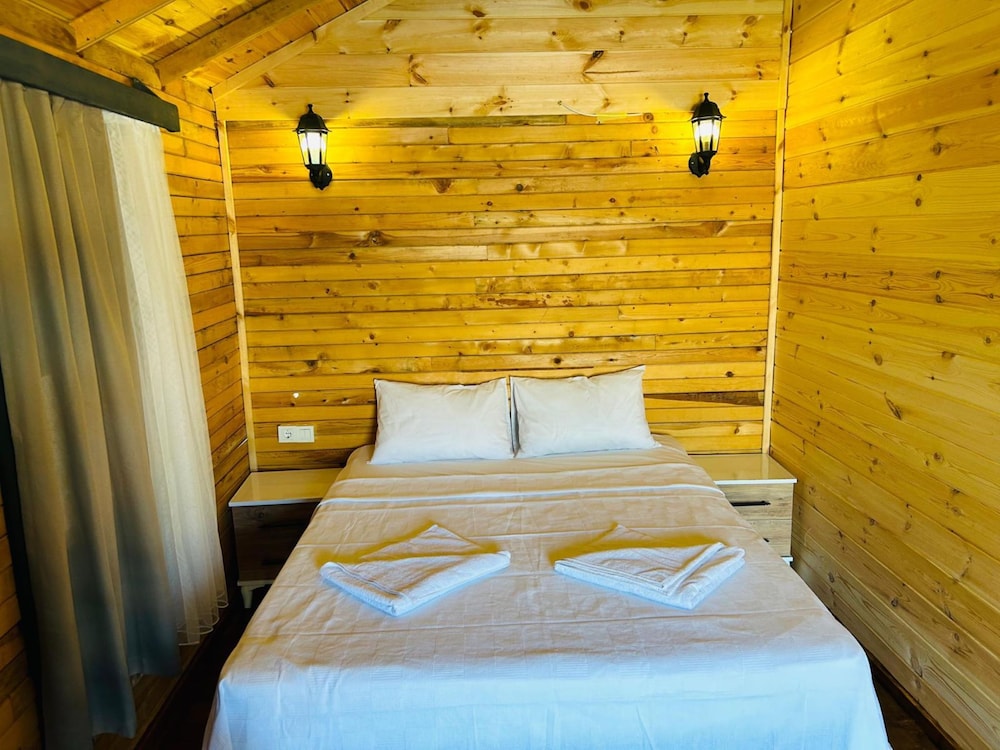 Pine Village Bungalows Ölüdeniz view 2