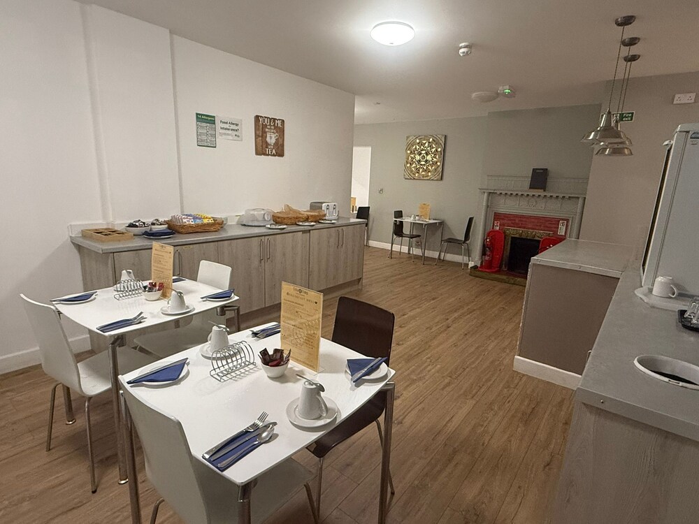 Crawley Vacations - Trivelles Gatwick - Property Image 7