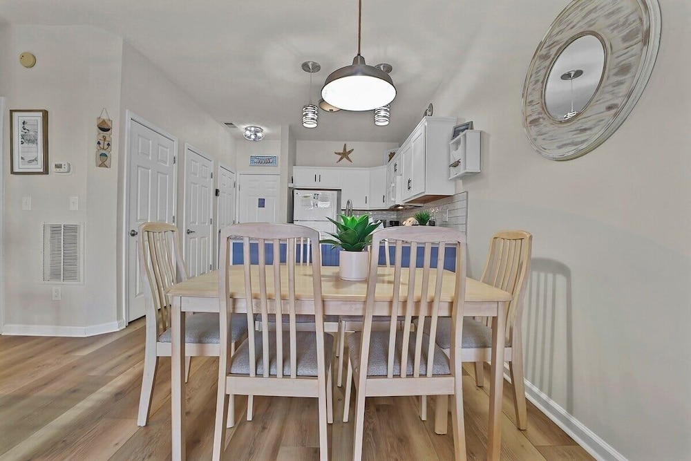 River Oaks 57c 2 Bedroom Condo